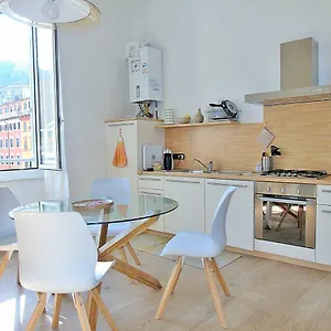 casa-giachi.hotelitalianriviera.com/