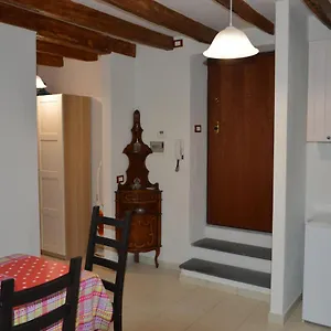 posizione_strategica_sottosopra_laspezia.hotelitalianriviera.com/